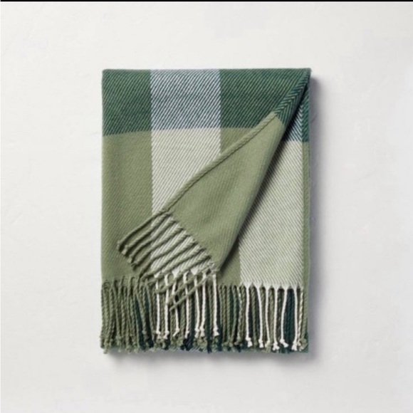 Hearth & Hand Other - Hearth & Hand Magnolia Winter Plaid Woven Throw Blanket Tonal Green Christmas